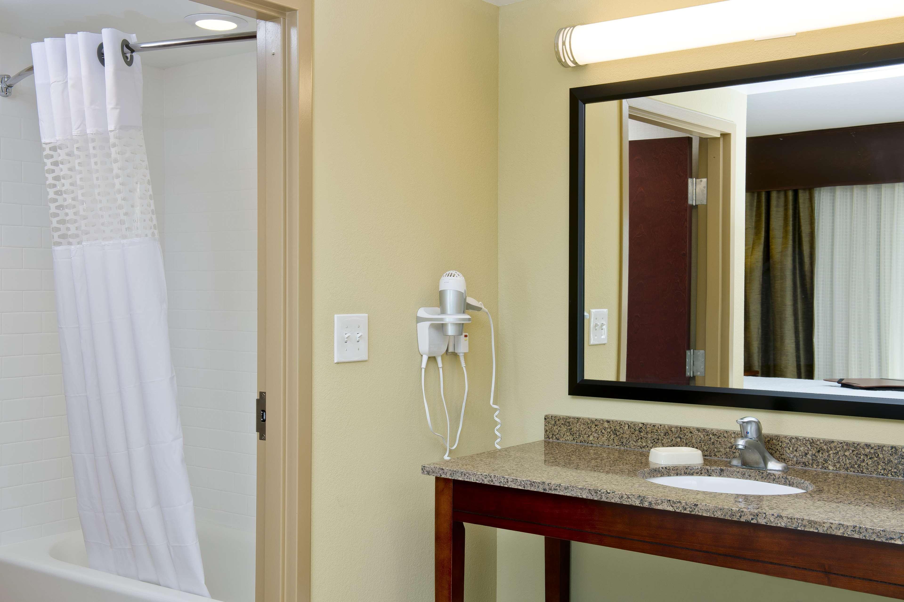 Hampton Inn & Suites Ocean City Bayfront-Convention Center Ruang foto